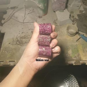 KÊ NẮP ẤM RUBY TỰ NHIÊN